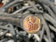 電線60%